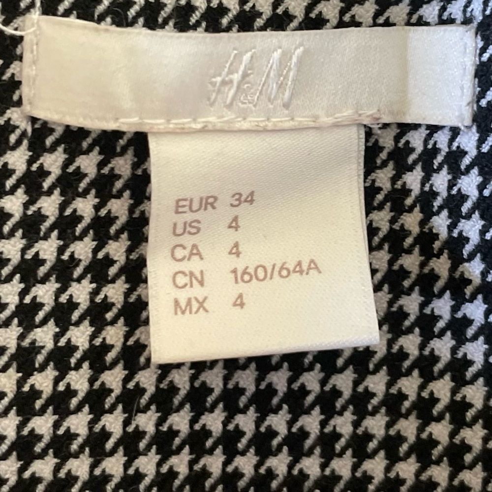 H&M assymetrical houndstooth pencil skirt - Picture 5 of 5